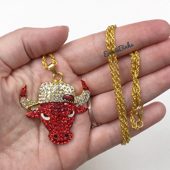 New Unisex Chicago Bulls Bling Gold Pendant Necklace - Picture 1 of 13